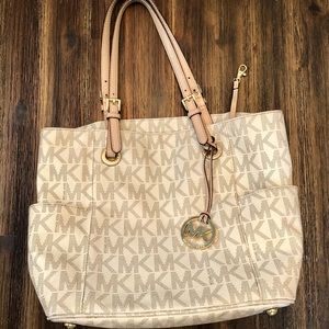 MK purse / shoulder bag!